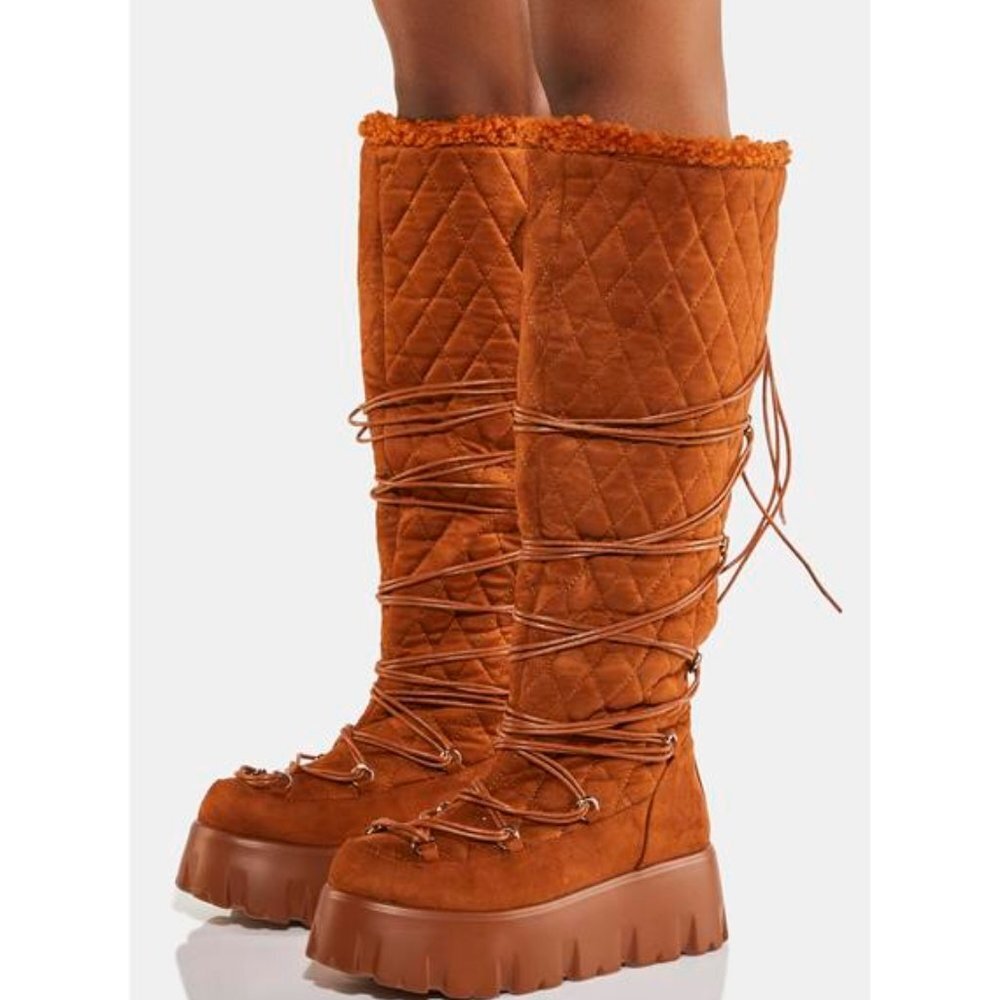 WALK  ON THE MOON PLATFORM BOOTS ( BRAND NEW ! )